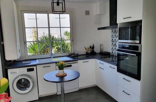 Barbatre House | Elegant house 2 steps from the Midi beach