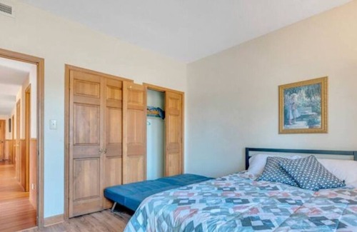 Steele Creek House | Elegant Large Home close to CLT Airport