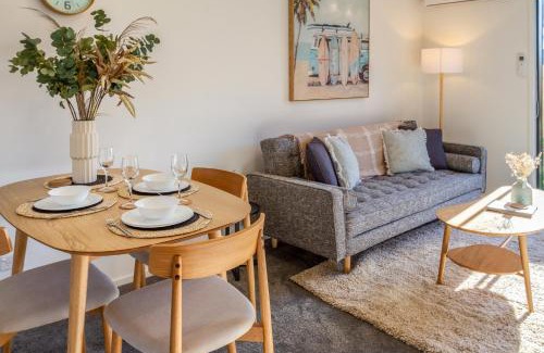 Upper Riccarton Apartment | Elegant Living by Middleton Park, Fully Equipped