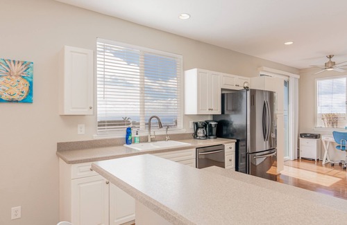 Makakilo City House | Elegant Makakilo Elele 48: 2BR w/Stunning Ocean Views, Workspace & Lanai