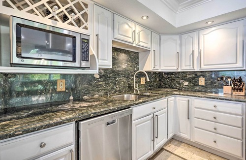 Ludlam House | Elegant Miami Home w/Private Tropical Oasis!