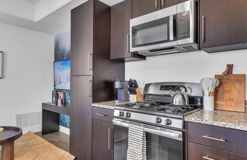 Rio Grande Apartment | Elegant & Modern! Near Downtown with Discounts!