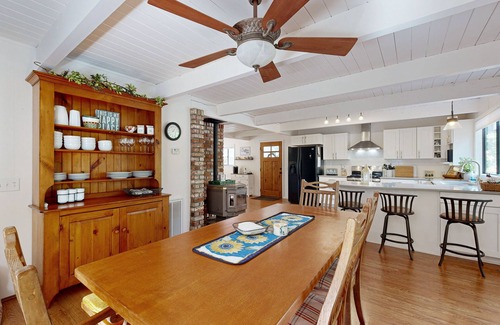 Twain Harte House | Elegant Mountain Getaway with Stunning Deck Views and a Relaxing Hot Tub