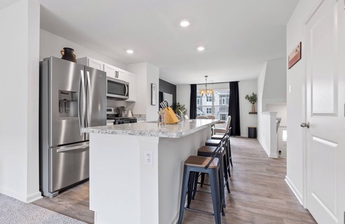 Solon Mills House | Elegant New Home Near Lakes - Relax & Unwind!