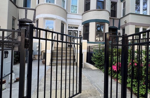 Columbia Heights House | Elegant New Listing 5-Bdrm Home