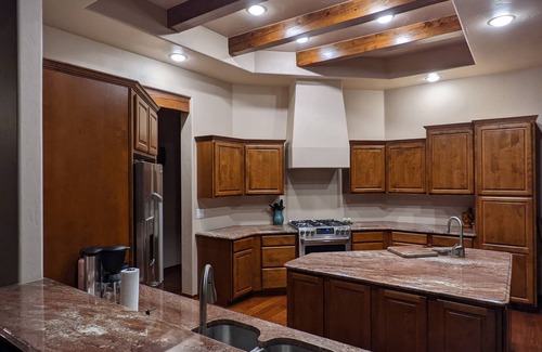 Mesilla Park House | Elegant New Mexico Custom Home w/Pristine Views & Trails From Back Door