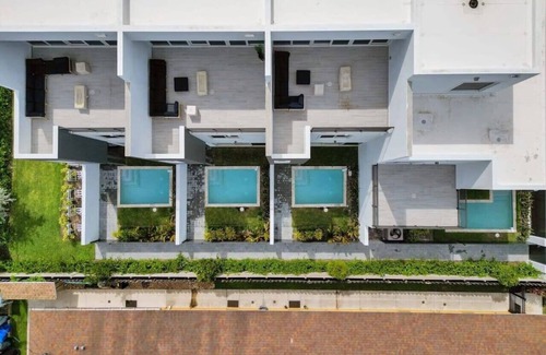 Pompano Beach House | Elegant New Modern Home w/Pool