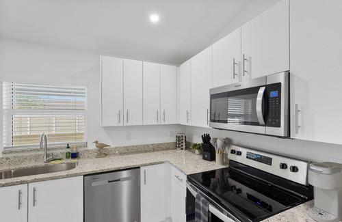 Mariner House | Elegant Newly Built Cape Coral Vacation Rental