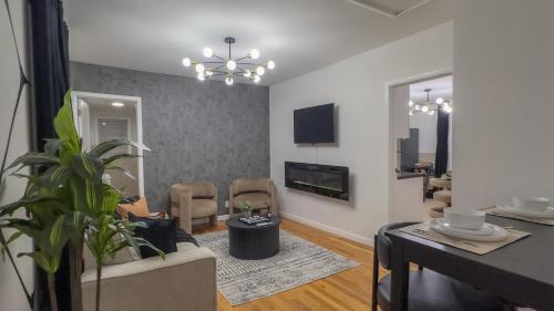 Kearny Apartment | Elegant NYC View Stay Park Free 6 beds Sleep 8
