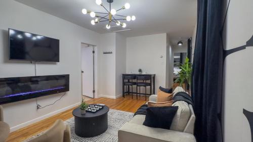 Kearny Apartment | Elegant NYC View Stay Park Free 6 beds Sleep 8