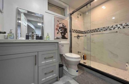 Oakville House | Elegant Oakville Town Residece