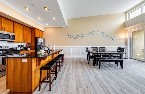 Rockaway Beach Condo | Elegant, oceanfront condo with deck & extraordinary views - dog-friendly