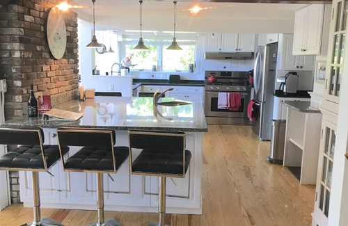 Mashpee House | Elegant Oceanview Home On Triton Way in New Seabury With Heated Pool & beach