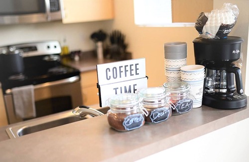 Port Orchard Apartment | Elegant Orchard Apartment ⎜Essence