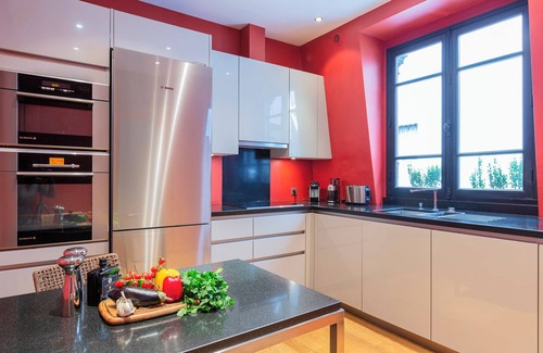 Saint-Thomas-d'Aquin Apartment | Elegant Paris Apartment - Saint-Germain des Prés