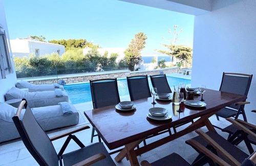Logaras Villa | Elegant Paros Villa | Villa Nefeli | 4 Bedrooms | Private Pool | Prime Location.