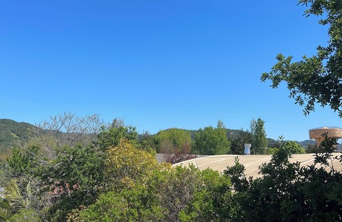 Sonoma House | Elegant Penthouse 2 blocks from Sonoma Plaza.