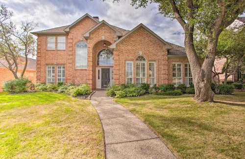 Plano House | Elegant Plano Home with Private Outdoor Pool!