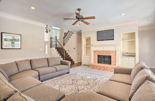 Plano House | Elegant Plano Home with Private Outdoor Pool!