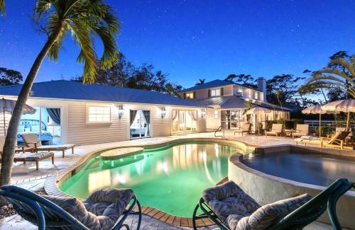 Biggar House | ELEGANT PRIVATE OLD SOUTH FLORIDA ESTATE NEW SLEEPS 18 TO 20 LARGE FAMILIES RETREAT WEDDINGS REUNIONS NANNY QUARTERS