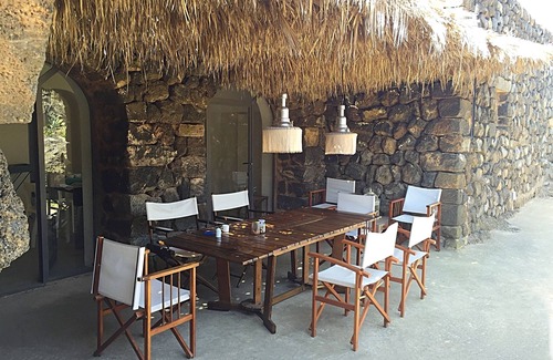 Pantelleria House | ELEGANT PROPRIETY 10 MINUTES FAR AWAY FROM AIRPORT