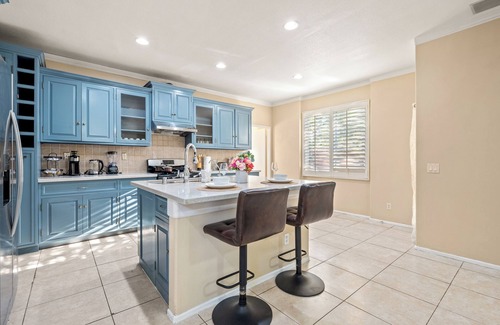 Chino Hills Villa | Elegant & Quiet 4BR Home 7 Beds 2.5BA Near 71 Fwy