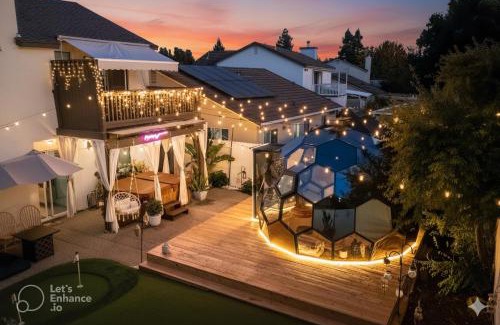 Southwestern Sacramento House | Elegant Retreat- Sleep 10-Boho Dome Lounge-Hot Tub-Games-Golf-Serene Getaway