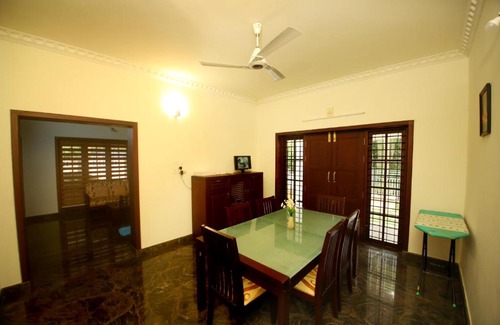 Veliyathunadu House | Elegant River Front Villa