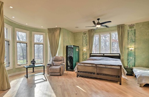 Riverwoods Villa | Elegant Riverwoods Escape w/ Private Sauna!