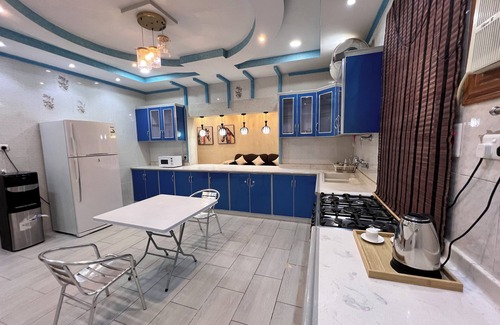 Medina Condo | elegant room