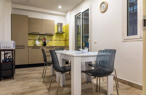 Aci Castello Apartment | Elegant Seafront Apartment with Parking Space