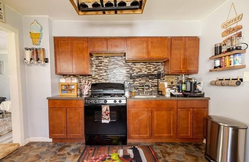Wyandotte House | Elegant Serene Escape in Wyandotte