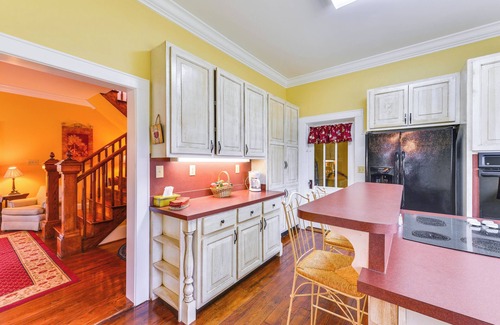 Lincolnton House | Elegant + Spacious Retreat ~ 18 Mi to Lake Norman!
