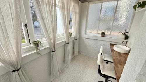 Greenlane - Ellerslie House | Elegant St ay Central Spot Fresh Features