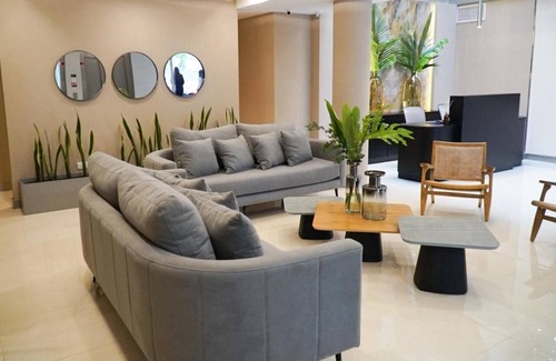 Rio Cuarto House | Elegant Stay Near Plaza Estrada With Outdoor Pool Free Breakfast And Parking