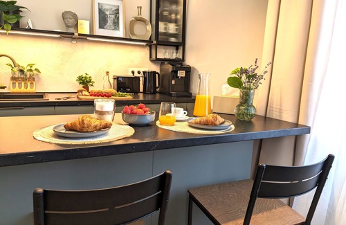 Historic Center Apartment | Elegant Studio in the Historic Center, AC, Quiet Area