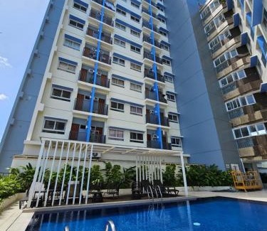 Mandaue Apartment | Elegant Studio with balcony unit 625 - 6th floor - near Ateneo De Cebu - High speed internet - Northwoods Place