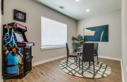 Barker House | Elegant stylish home in gated neighborhood!