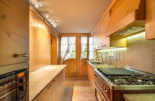 Cortina d'Ampezzo Apartment | Elegant Tablà with Garden R&R