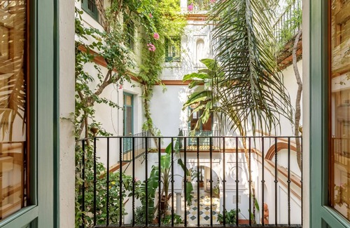 San Bartolome Apartment | Elegant town house for 6 people situated in the best area of Seville
