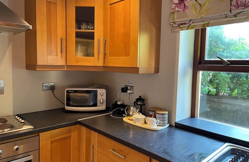 Birr House | Elegant townhouse steps from historic Birr Castle Demense