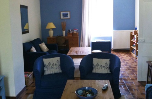Rille House | Elegant Traditional Merchant's House, With 4br Sleeps 10 Near The Loire Chateaux