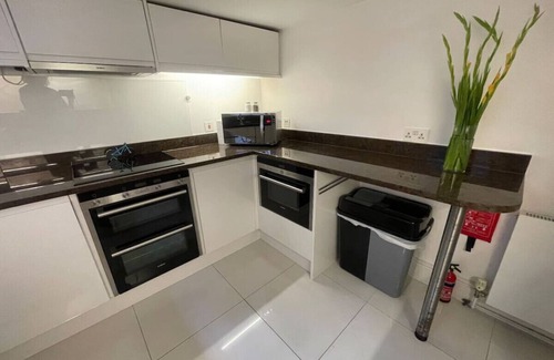 Cambridge City Centre House | Elegant Victorian house the best central location