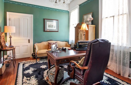 Carrollton House | Elegant Victorian w/pool off St. Charles Ave. near Universities! 17STR-07973