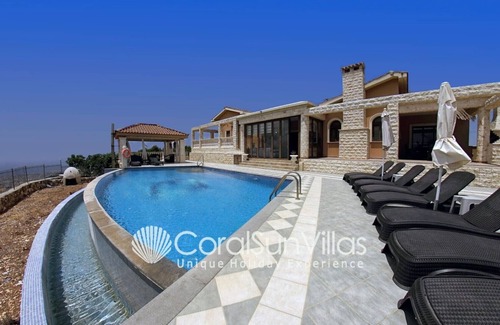 Kathikas Villa | Elegant Villa in Prime Location, Ideal for Weddings, Amazing Pool & Terrace
