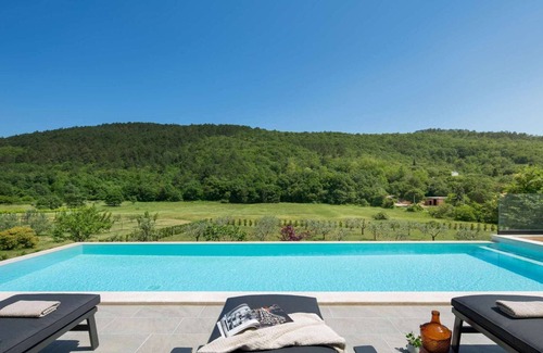 Ripenda Verbanci House | Elegant Villa Near the Beach