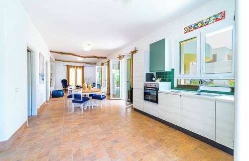 Contrada Fiori Sud Villa | Elegant villa only 80 meters away from the beach