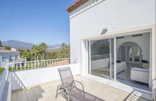 Puerto Banus Villa | Elegant Villa Retreat with Lush Gardens