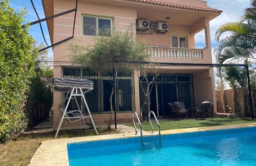 Al-'Amriyah Villa | Elegant Villa with Private Pool