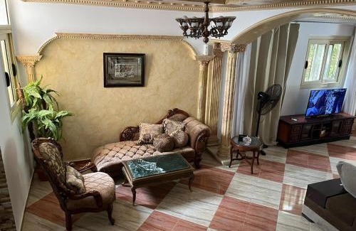 Al-'Amriyah Villa | Elegant Villa with Private Pool
